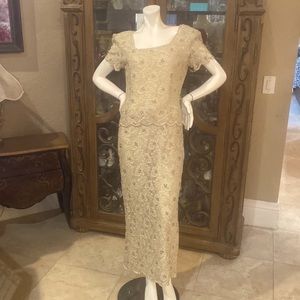 Stenay Cream Beaded Sequins Lace Short Sleeve Dress Sz 6